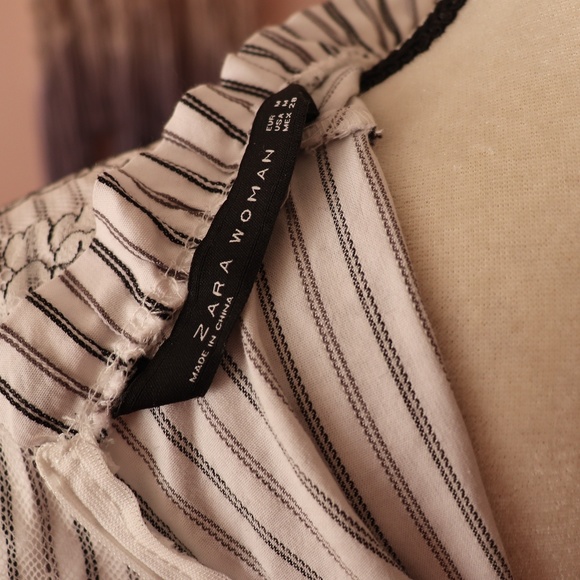 Zara Striped Lace Bell Sleeve Peplum High collar - Picture 6 of 6